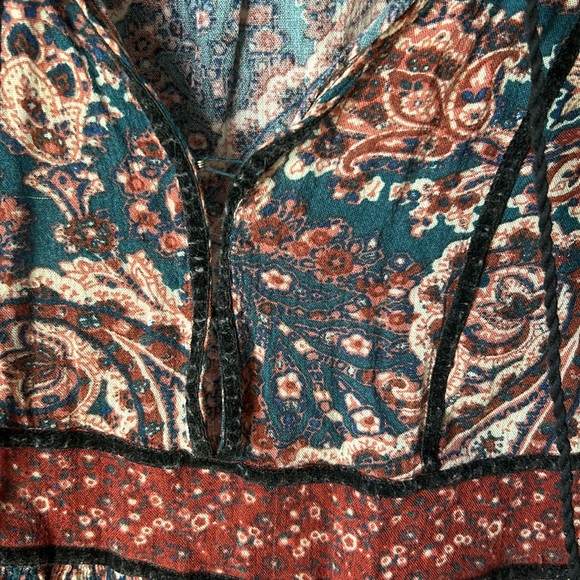 Beautiful women’s blouse - Picture 3 of 6